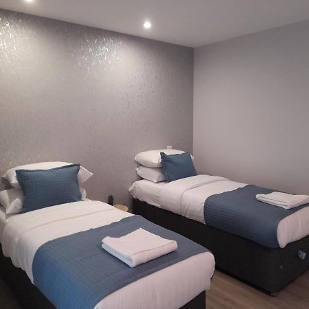 Apartments Heathrow - Hounslow Cranford Экстерьер фото