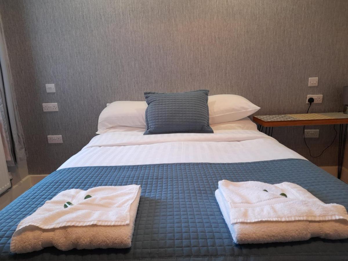 Apartments Heathrow - Hounslow Cranford Экстерьер фото