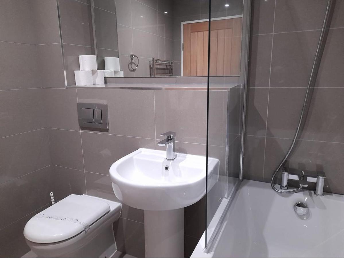 Apartments Heathrow - Hounslow Cranford Экстерьер фото